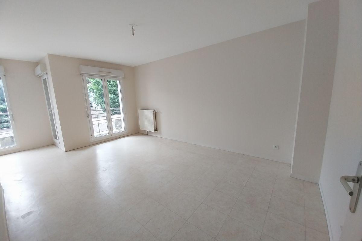 APPARTEMENT à Orleans 4