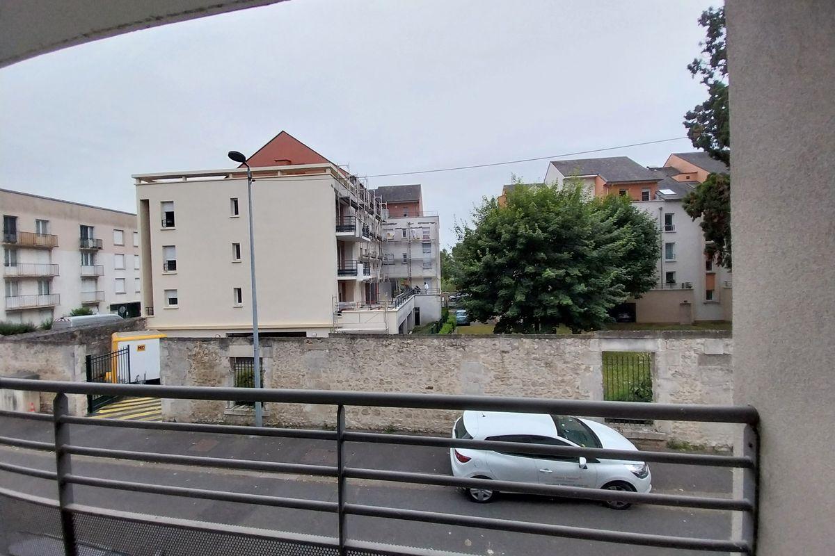 APPARTEMENT à Orleans 5
