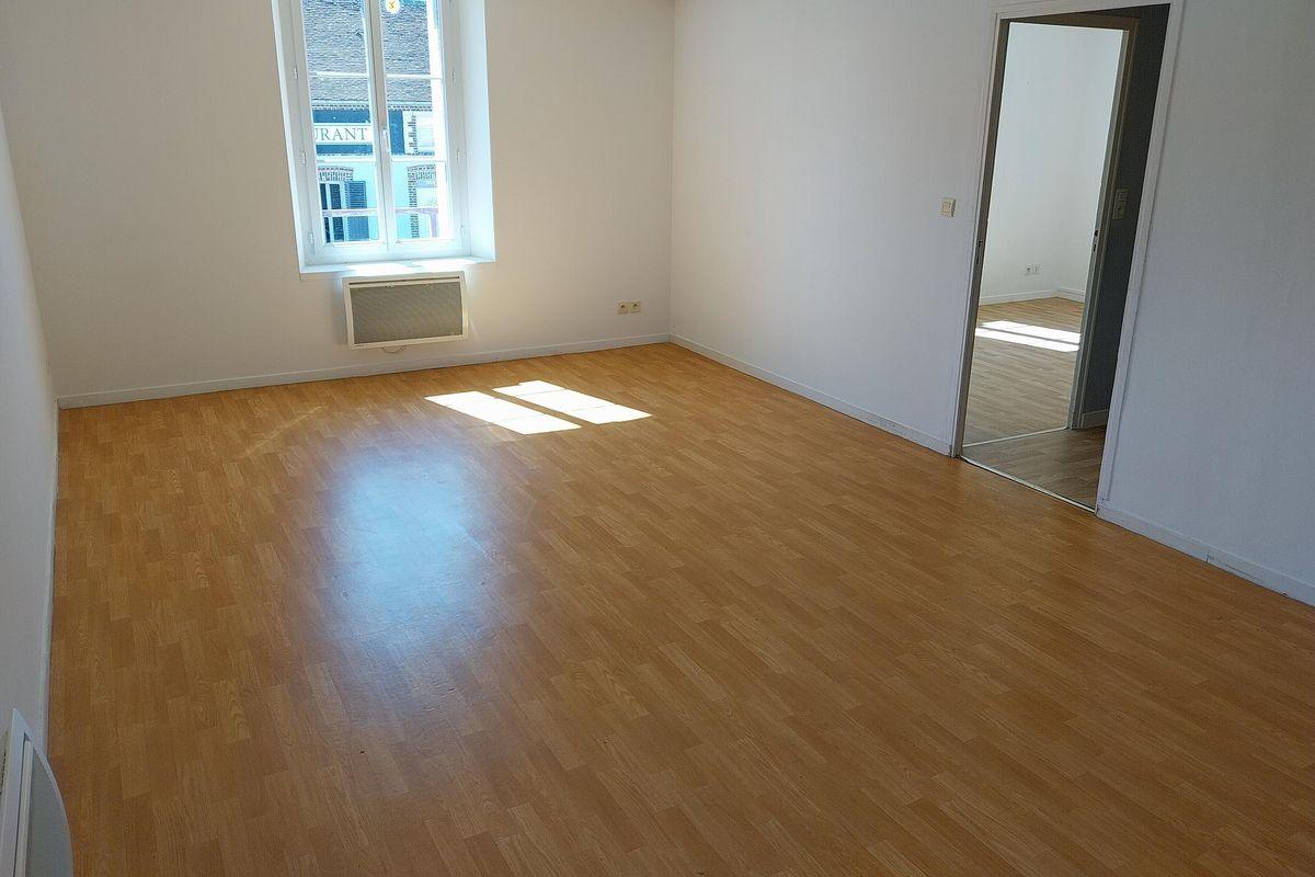 APPARTEMENT à Chevilloin Sur Huillard 4