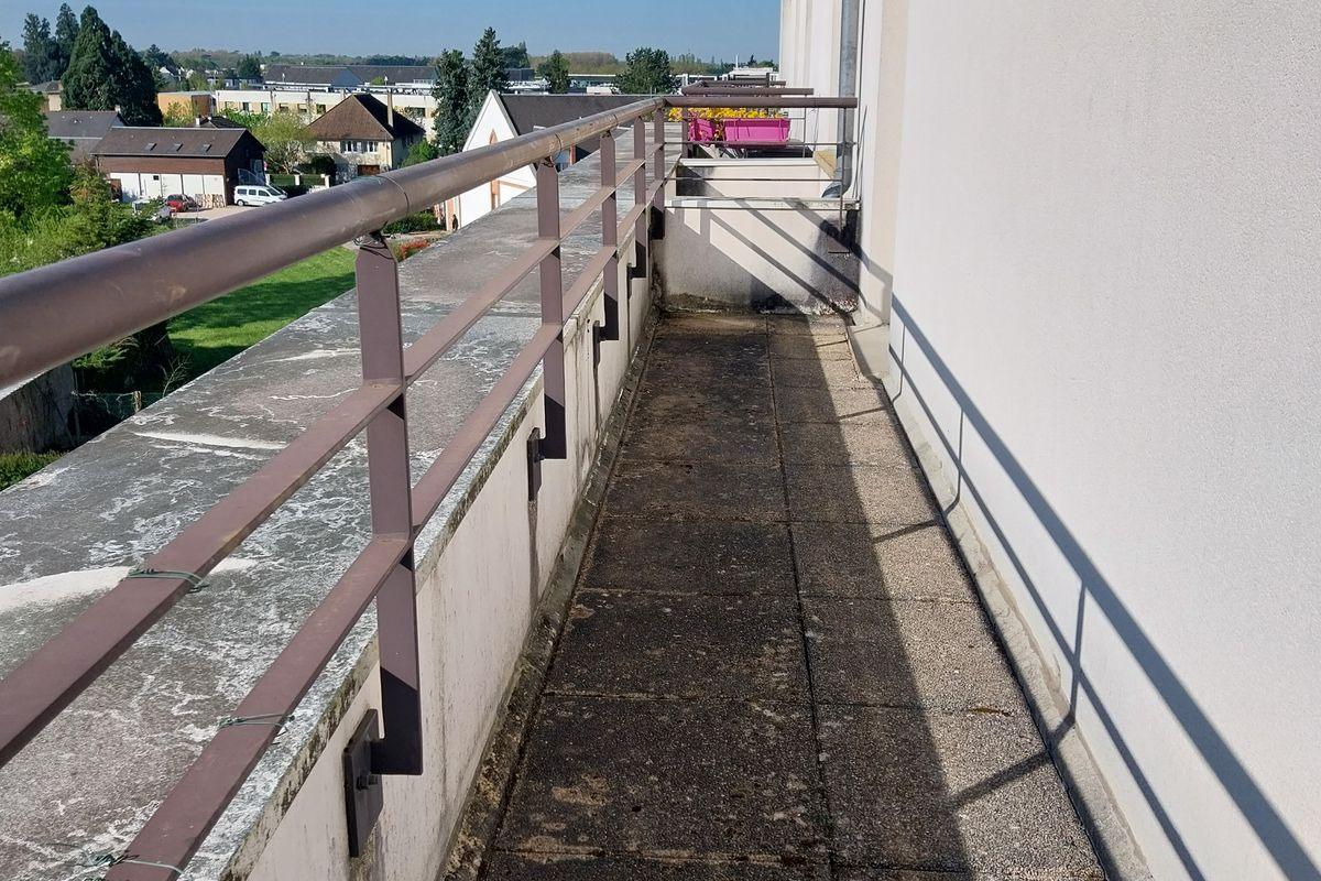 APPARTEMENT à Orleans Sud 9