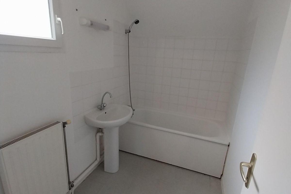 Maison à Donnery 10