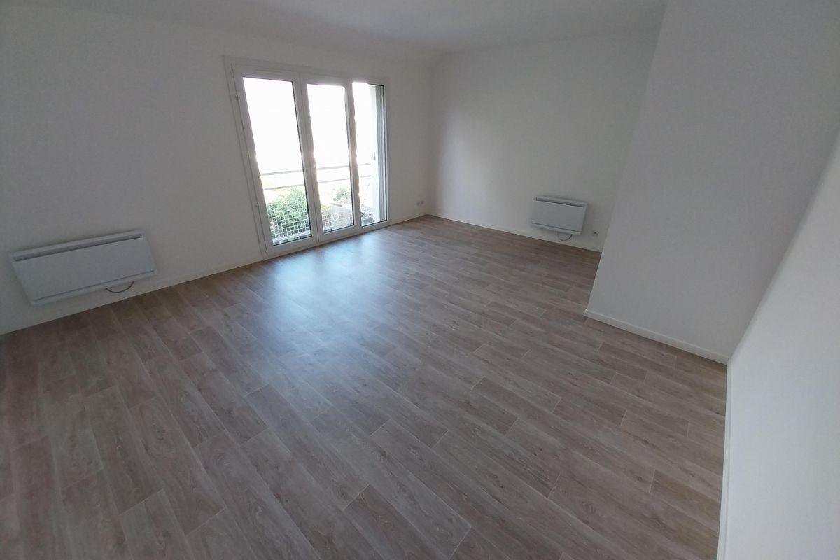 APPARTEMENT à Chatillon Coligny 5