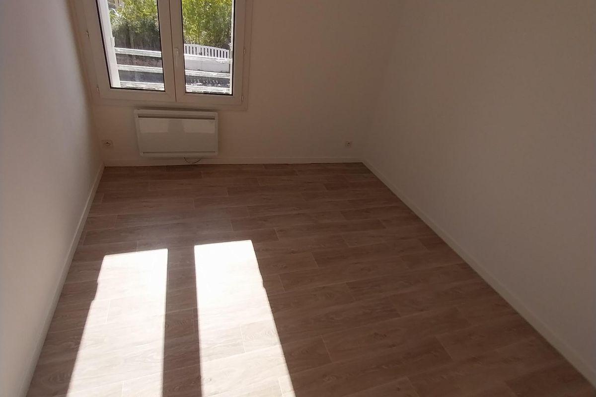 APPARTEMENT à Chatillon Coligny 9