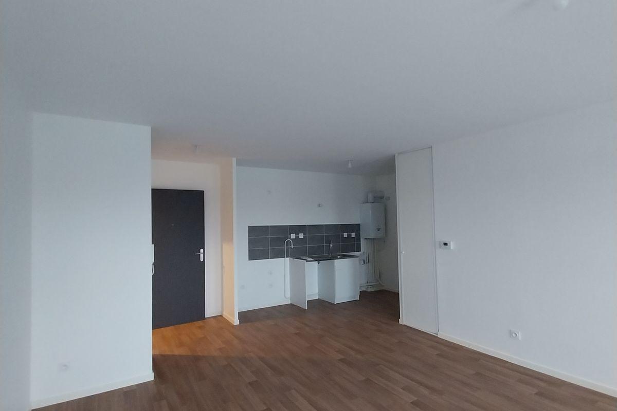 APPARTEMENT à La Chapelle Saint Mesmin 2