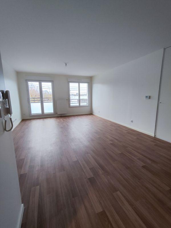 APPARTEMENT à La Chapelle Saint Mesmin 3