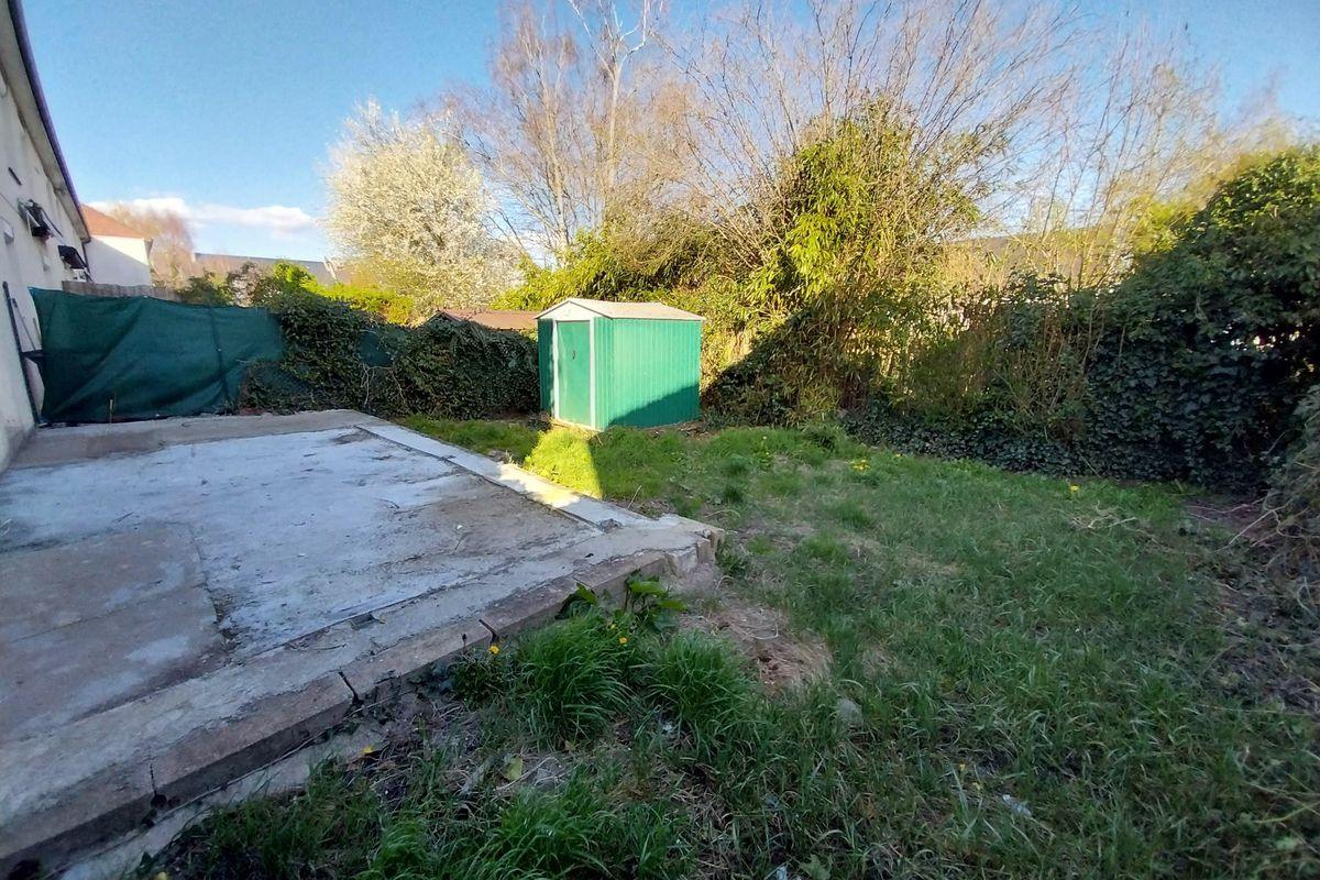 Maison à Saint Jean De La Ruelle 10