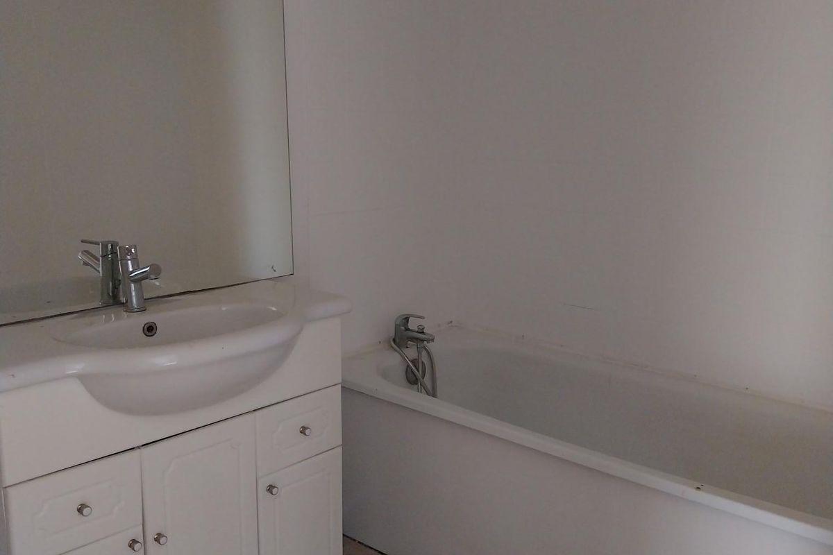 Maison à Saint Jean De La Ruelle 8