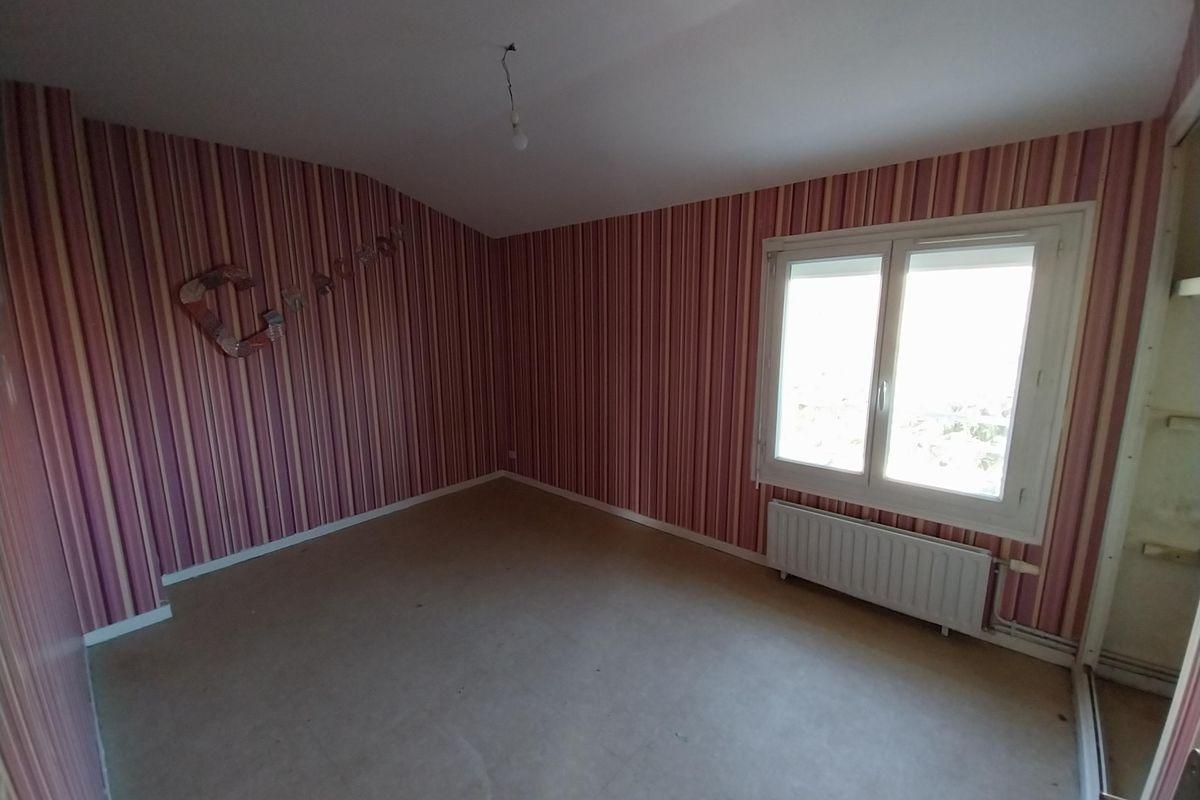 Maison à Saint Jean De La Ruelle 9