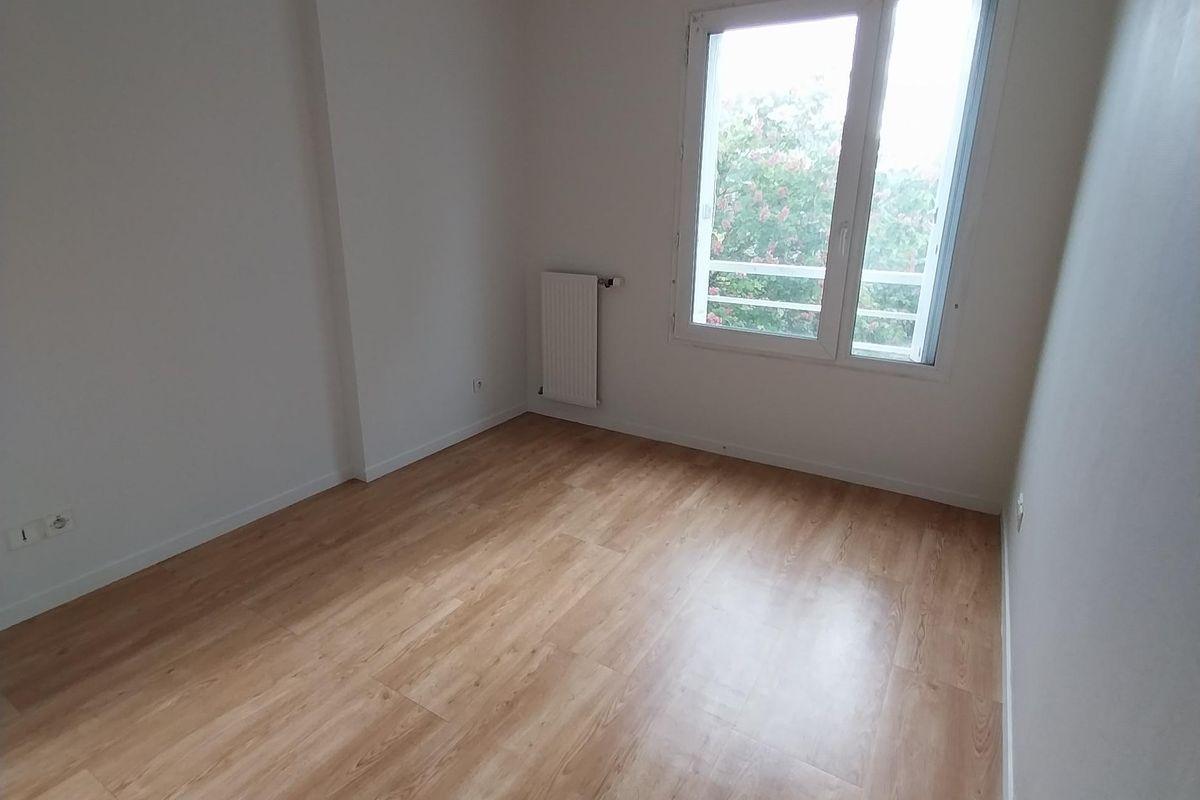 APPARTEMENT à Orleans 5