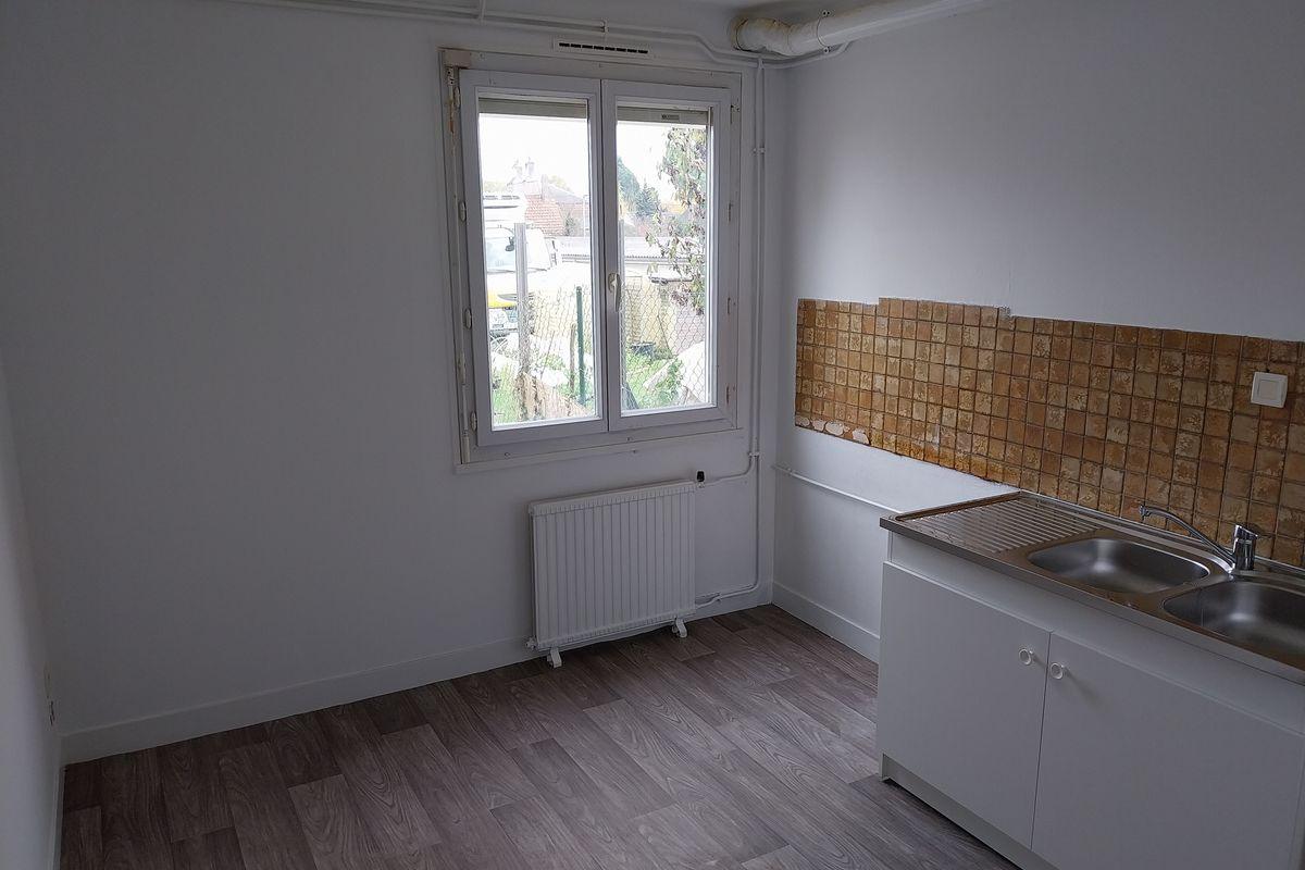 Maison à Saint Jean De La Ruelle 4