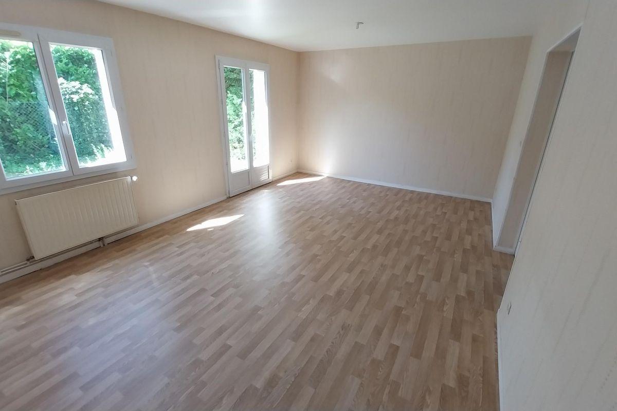 Maison à Le Malesherbois 6