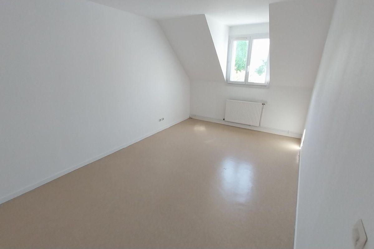 Maison à Le Malesherbois 8