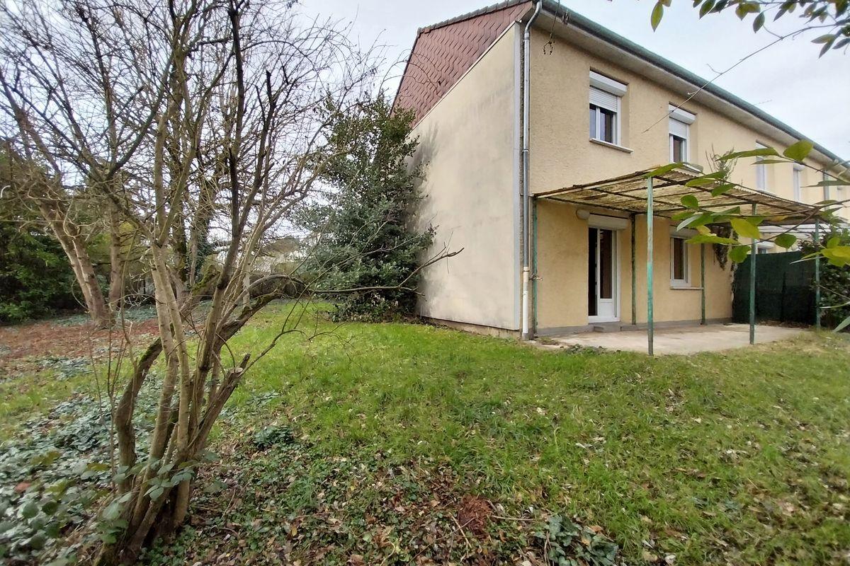 Maison à Fleury Les Aubrais 8