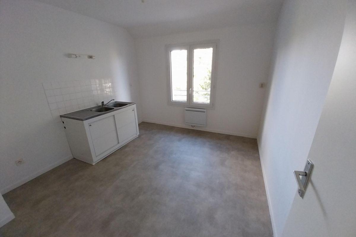 APPARTEMENT à Chatillon Coligny 7