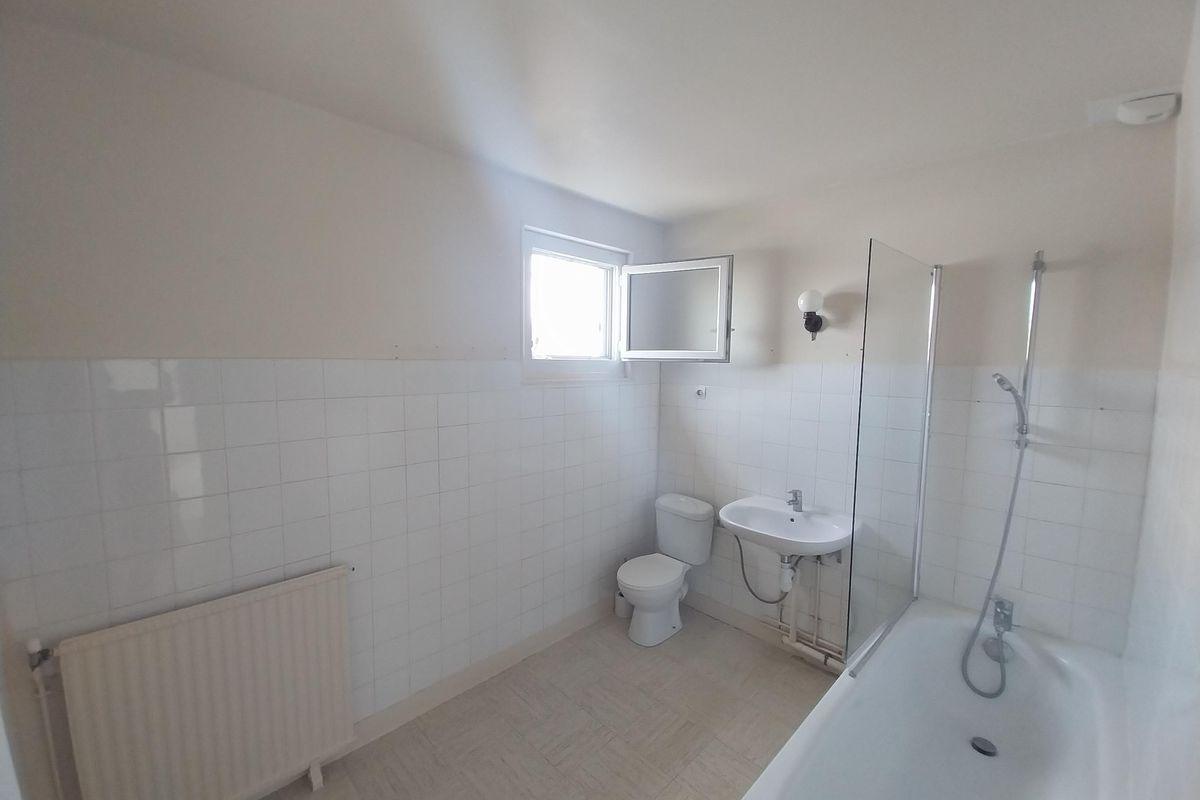 Propriété à Meung Sur Loire 13