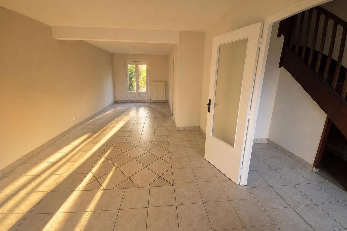 Maison à Fleury Les Aubrais 2